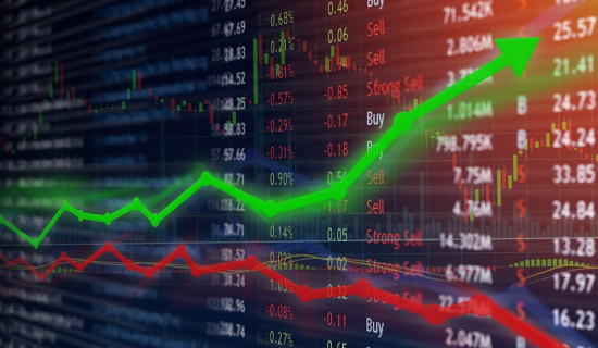 Acciones mixtas mientras el Nasdaq retrocede desde su récord